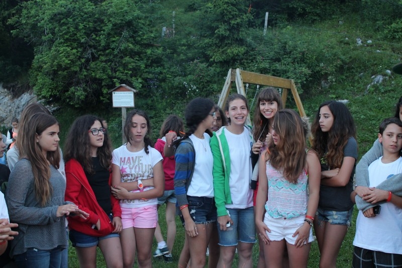Village Camps International Summer Camp Leysin, Switzerland 2026-08-15 https://www.villagecamps.com/journals_admin/images/681-14-campfire (44).jpg